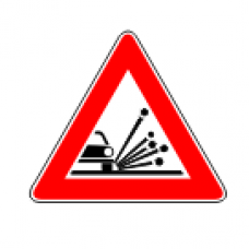 Segnale stradale materiale instabile sulla strada fig. 29